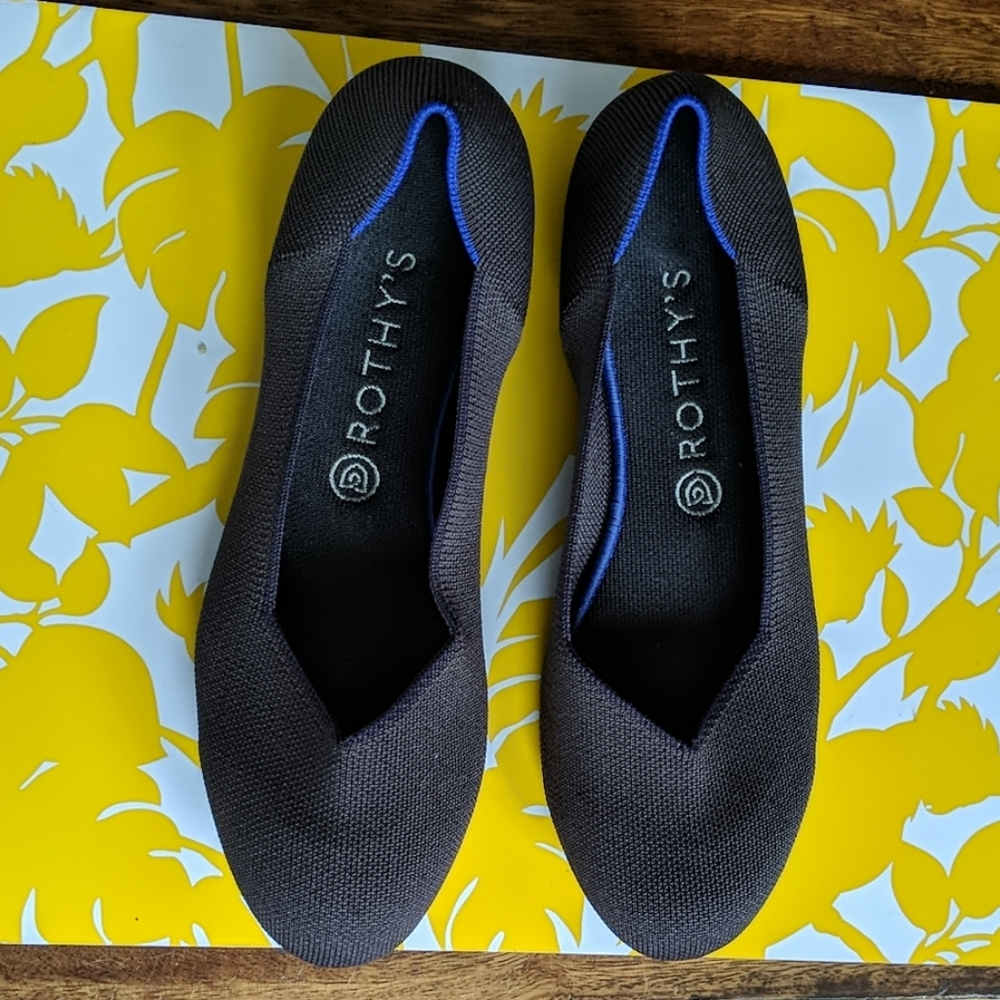 Women's size 11 Rothy's